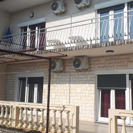 Apartments Kristina Crikvenica Bagian luar foto